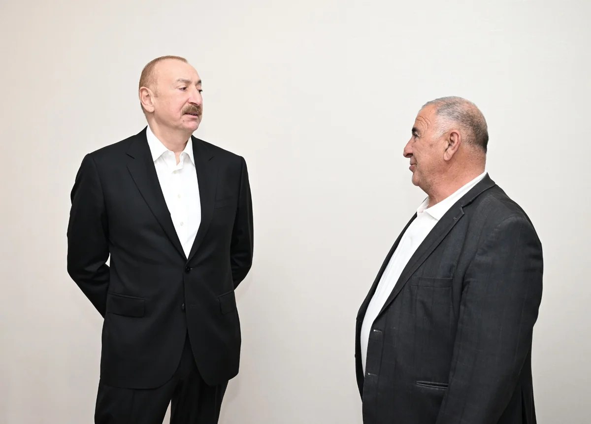 İlham Əliyev Xocavənd kəndinə köçmüş sakinin evində olub - FOTO/VİDEO