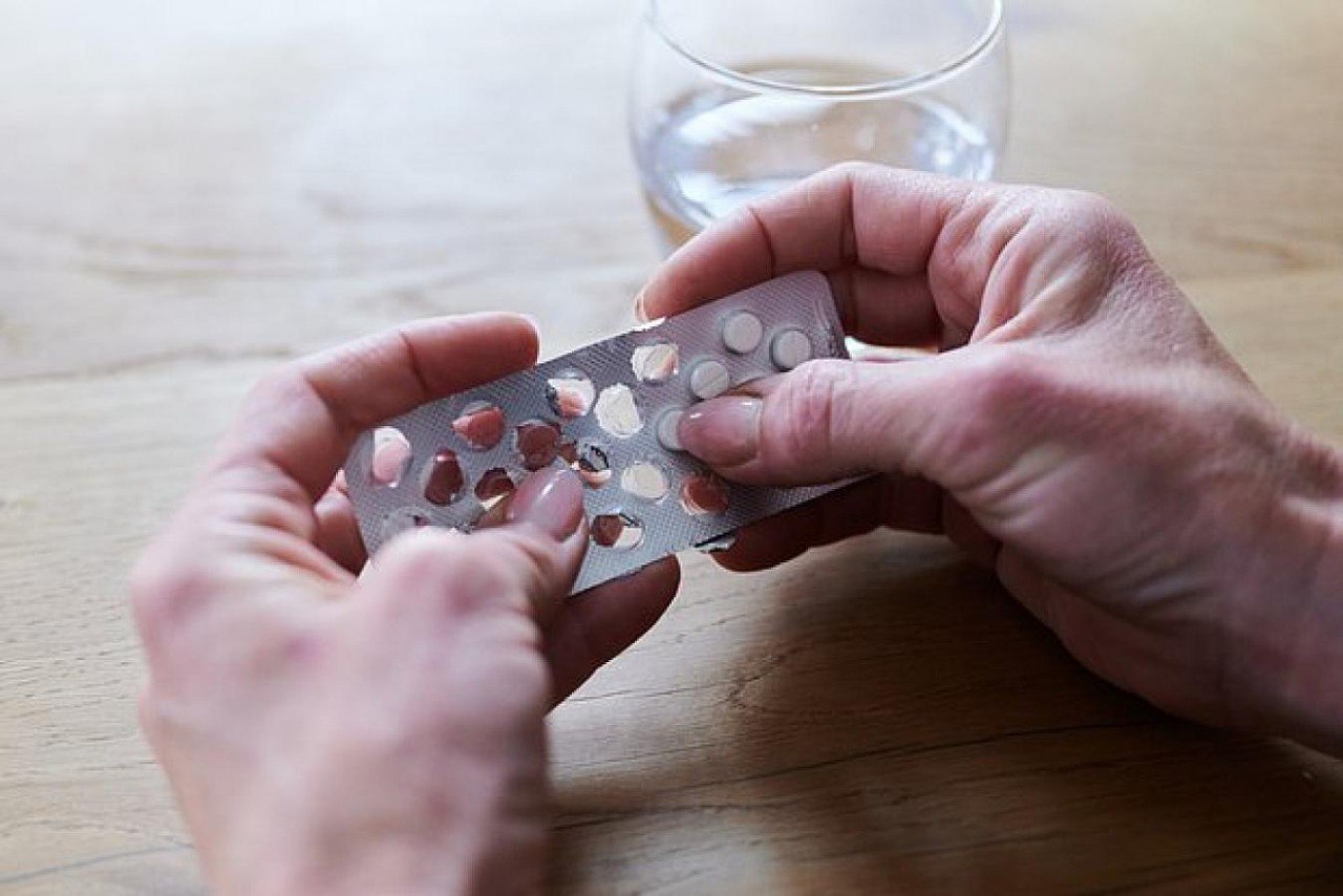 Həb qəbul edərkən yol verilən zərərli səhv müəyyən edildi