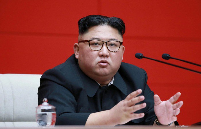 Kim Çen İn Cənubi Koreyanı “əbədi düşmən” elan etdi Kim Çen İn Cənubi Koreyanı “əbədi düşmən” elan etdi