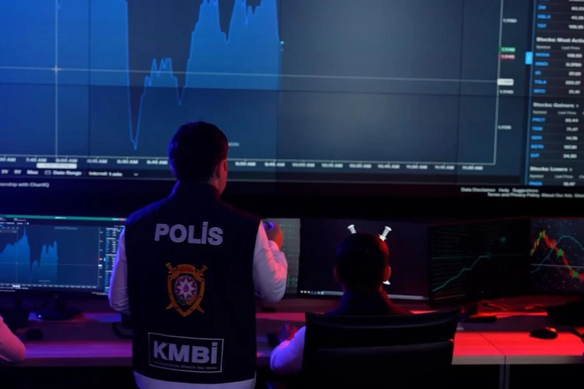 BDU tələblərinin fotolarını yayan şəxs SAXLANILDI