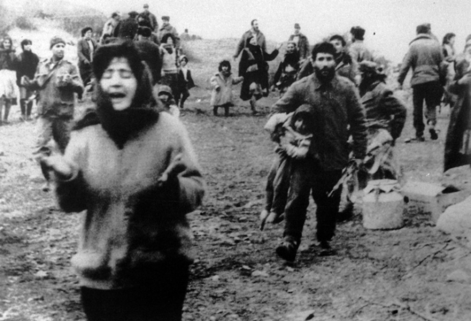 Xocalı sakini: “Atamı dəfn etməyə gedirdik, dedilər yoldaşını da gətiriblər”- VİDEO Xocalı sakini: “Atamı dəfn etməyə gedirdik, dedilər yoldaşını da gətiriblər”- VİDEO