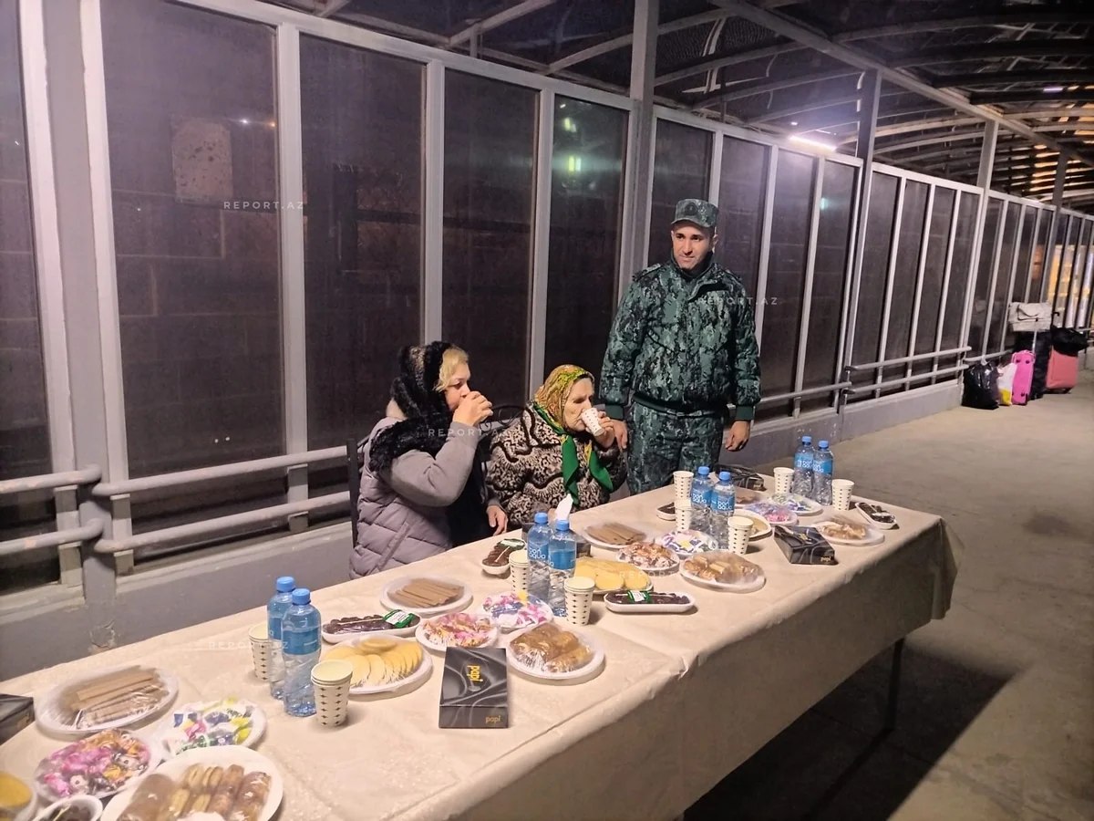 Yeddi Azərbaycan vətəndaşı İrandan TƏXLİYƏ EDİLDİ - FOTO Yeddi Azərbaycan vətəndaşı İrandan TƏXLİYƏ EDİLDİ - FOTO