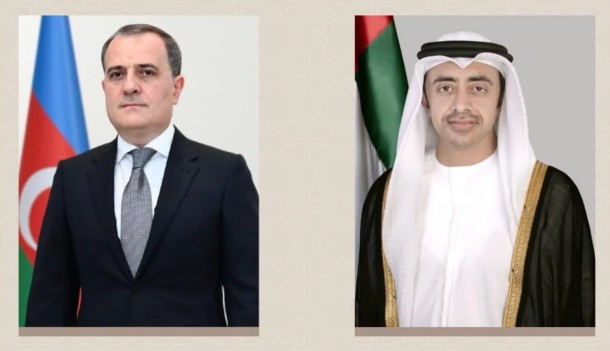 Ceyhun Bayramov BƏƏ-dən olan həmkarı ilə Yaxın Şərqdəki gərginliyi müzakirə etdi Ceyhun Bayramov BƏƏ-dən olan həmkarı ilə Yaxın Şərqdəki gərginliyi müzakirə etdi