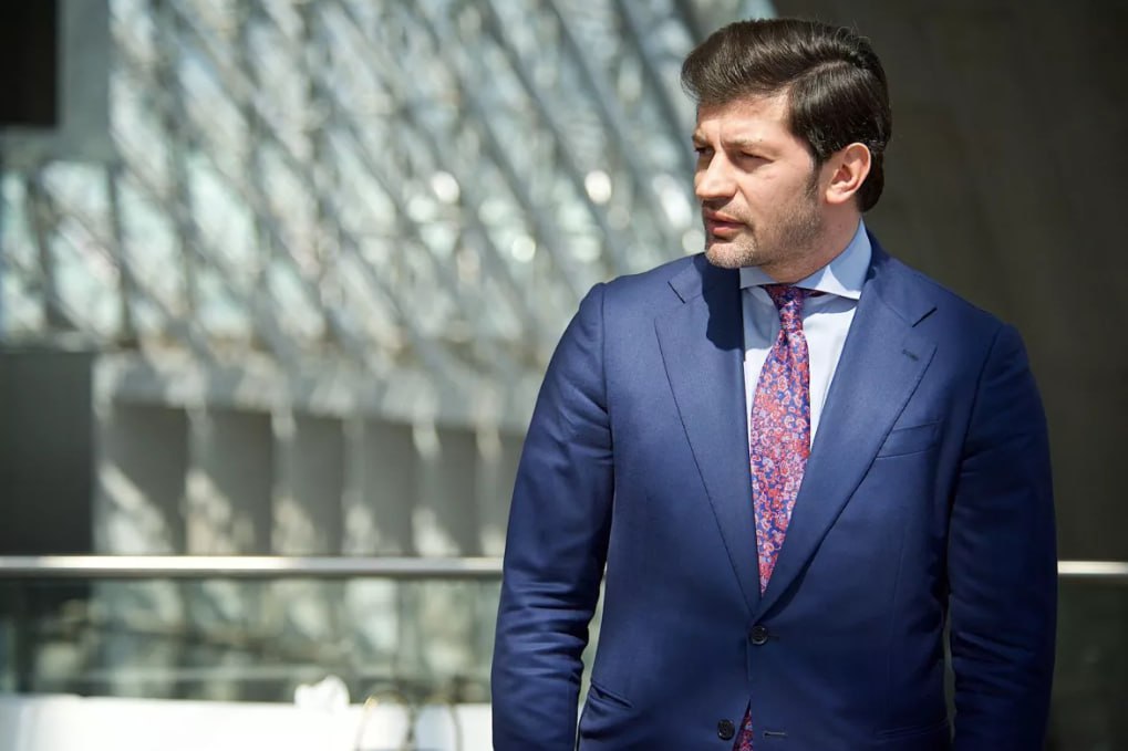 Ad gününü qeyd etmək üçün Əbu-Dabiyə getmişdi - Qayıda bilmir