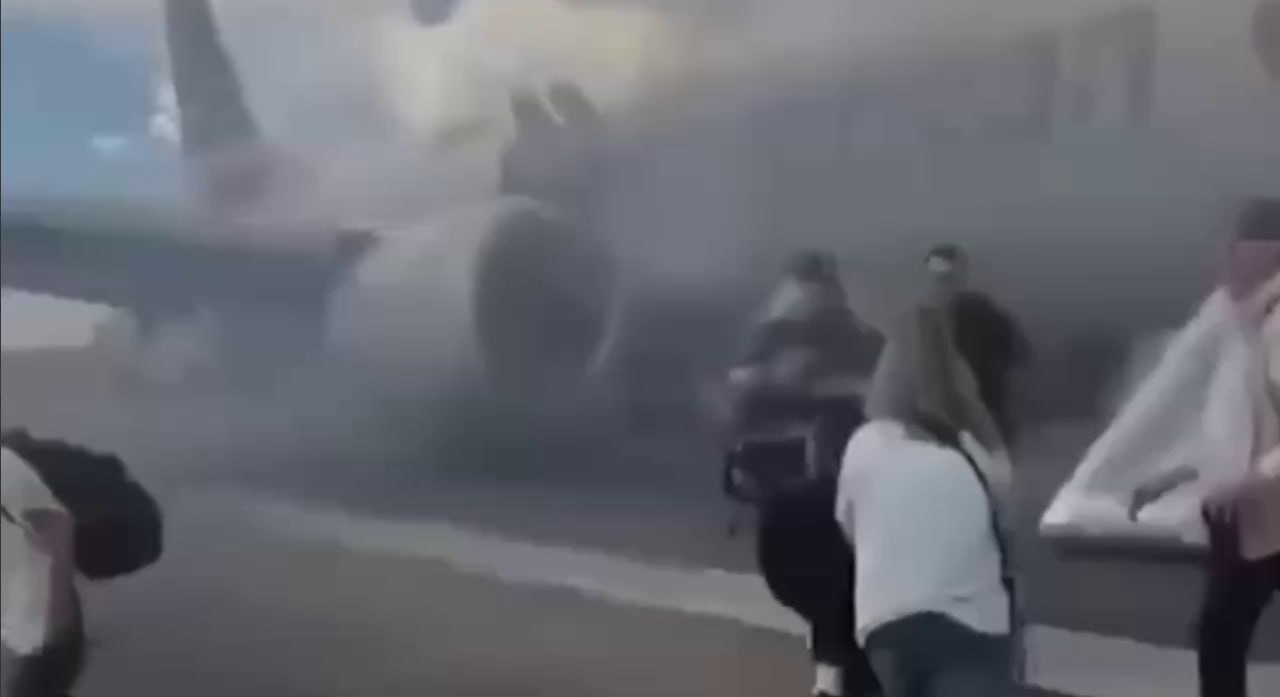 İran İsraildə hava limanını vurdu &ndash; Sərnişinlər TƏŞVİŞDƏ &ndash; VİDEO