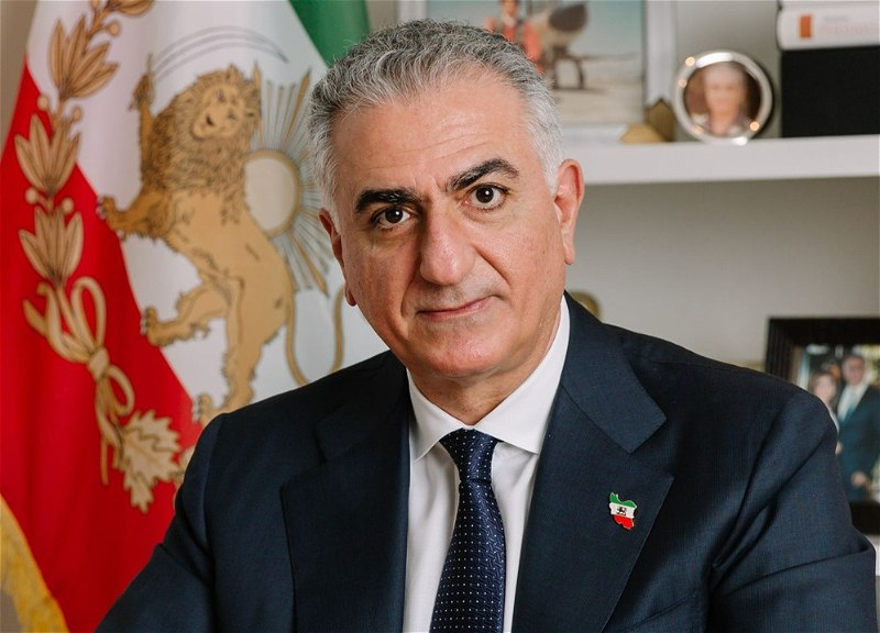 Rza Pəhləvi ölkədə rəsmi vəzifə tutmaq istəmir