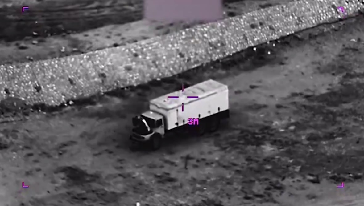 ABŞ İranın hərbi texnikalarını belə məhv etdi – VİDEO ABŞ İranın hərbi texnikalarını belə məhv etdi – VİDEO