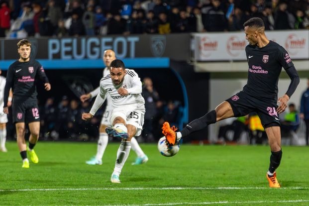 "Qarabağ" "Sabah"la oyunda yaşananlara görə 8700 manat ziyana düşüb