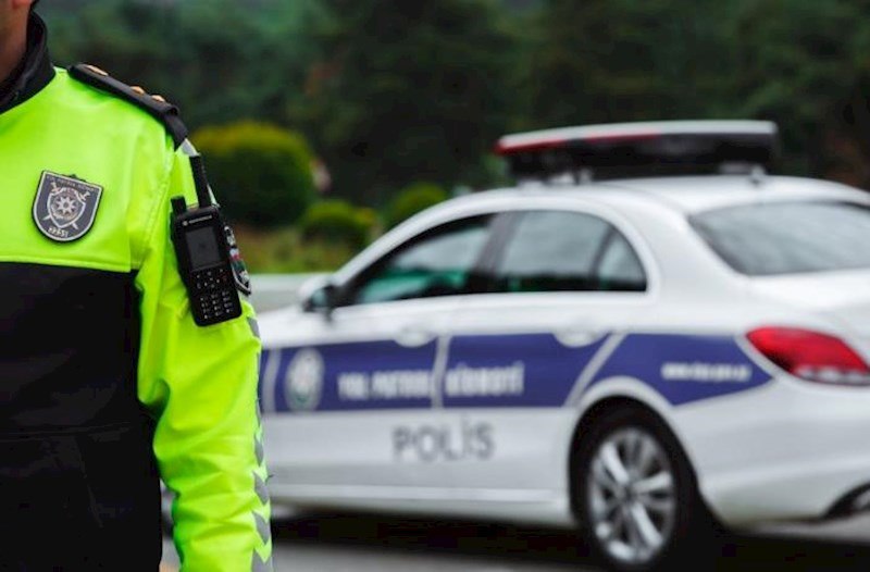 Yol polisindən qeyri-iş günləri ilə bağlı sürücülərə MÜRACİƏT