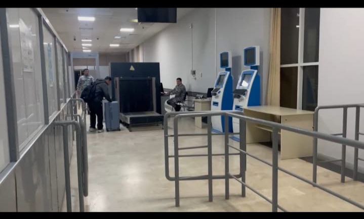 76 nəfər İrandan Azərbaycana təxliyə olundu - Aralarında diplomatlar da var - FOTO