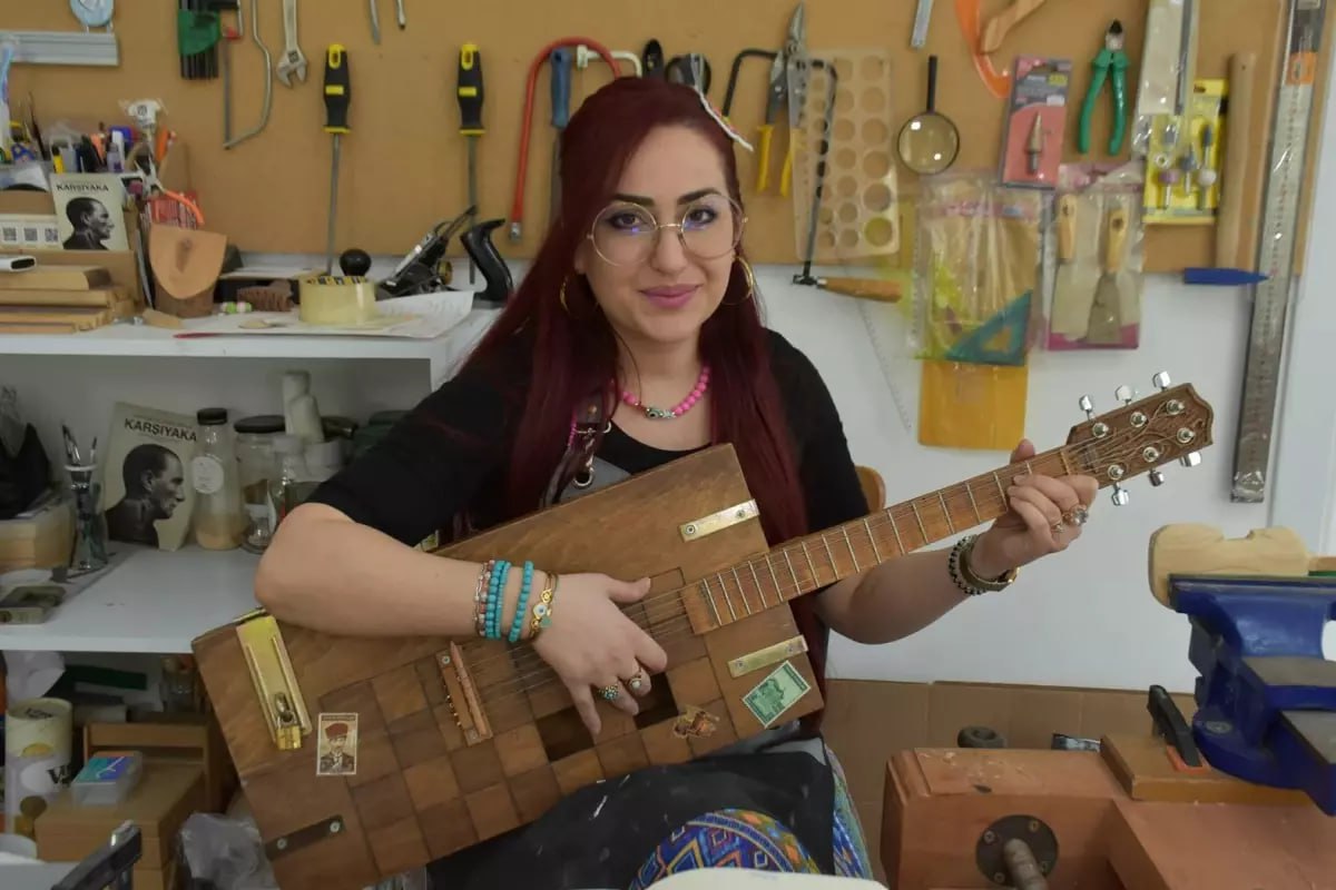 Türkiyədə yaşayan bu qadını siz də TANIYIN