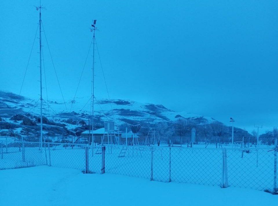 Şimal bölgəsinin bəzi dağlıq ərazilərinə qar yağıb