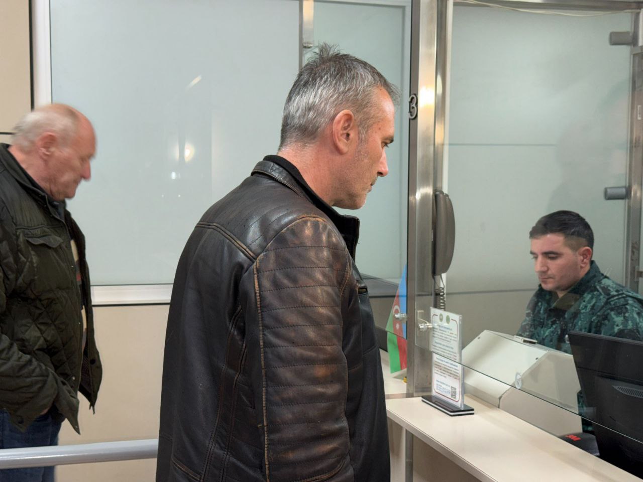 Macarıstanın İrandakı səfiri Azərbaycana təxliyə olundu - FOTO