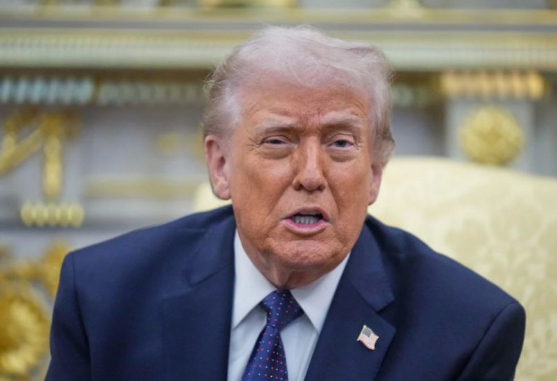 Britaniyalı siyasətçi Trampın həbsini tələb etdi - FOTO