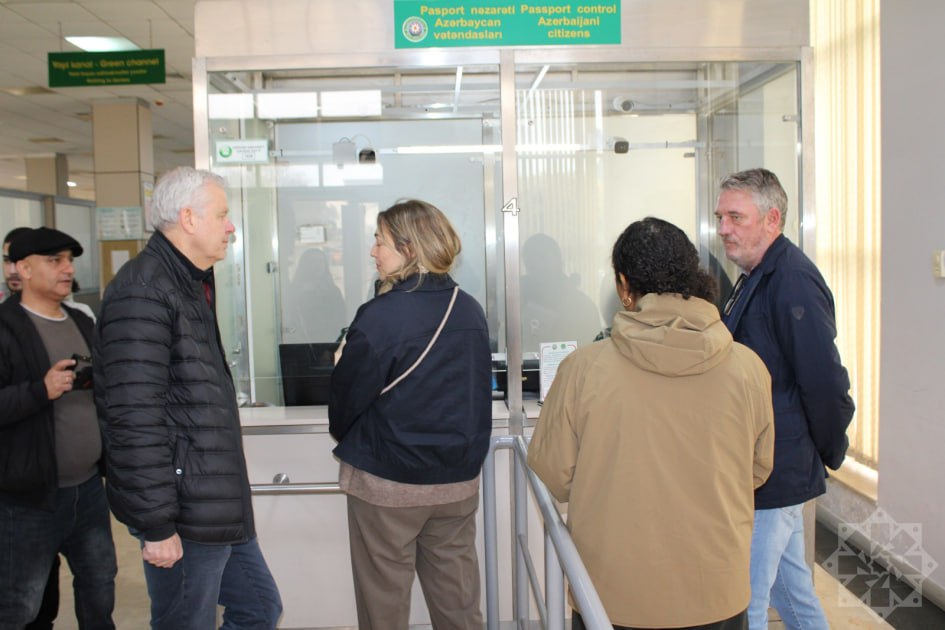 Niderland səfiri İrandan Azərbaycana təxliyə olundu &ndash; FOTO