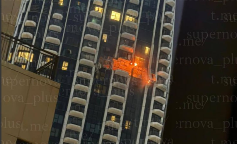 İran PUA-sı Dubayda göydələnə zərbə endirdi &ndash; VİDEO