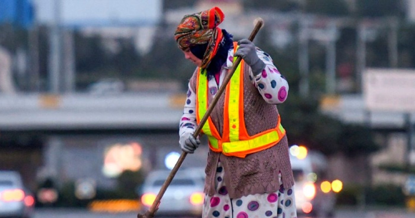 Bakıda süpürgəçini maşın vurub öldürdü