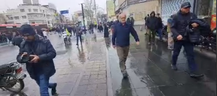 Tehrandakı xalq yürüşünə Pezeşkian da qoşuldu &ndash; VİDEO