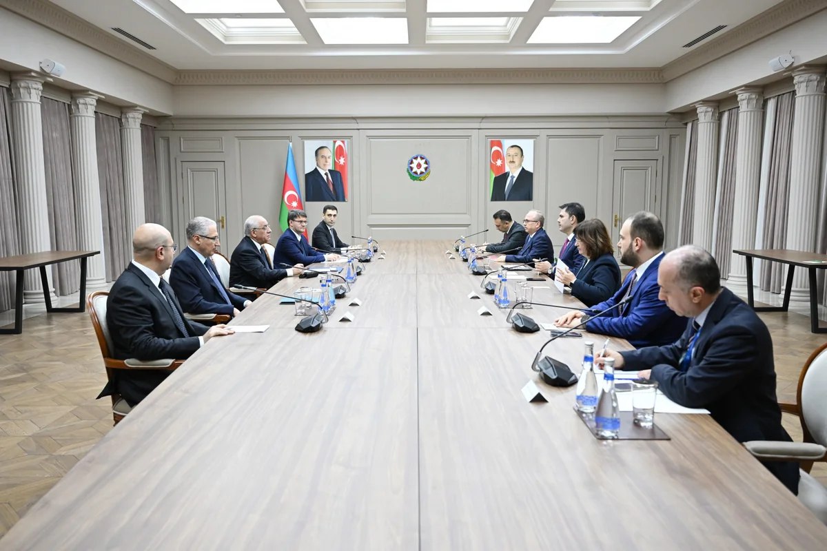 Əli Əsədov Murat Kurum ilə görüşüb