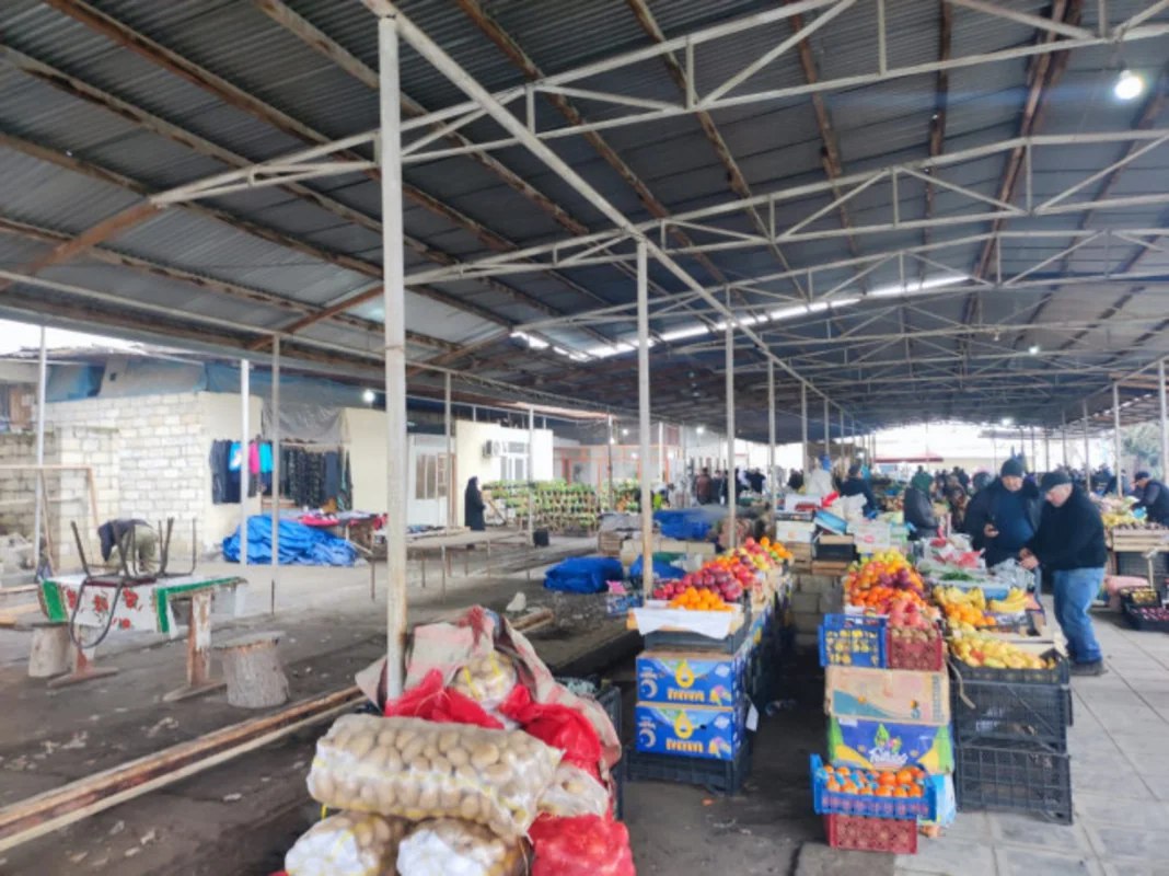 Kürdəmirdə ərzaq bazarında nöqsanlar aşkarlandı - FOTO