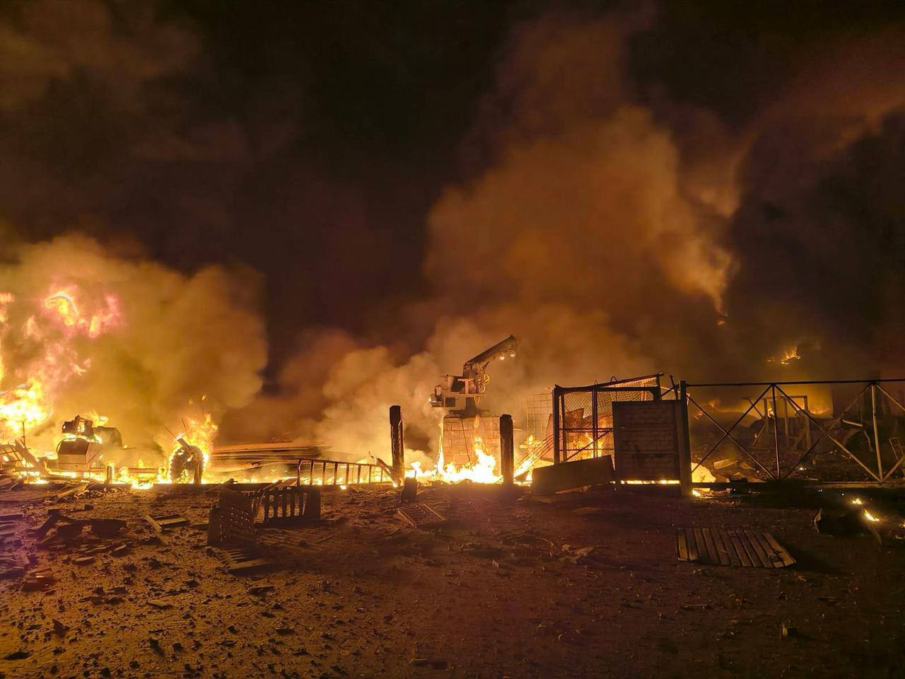 Rusiya Kiyevi vurdu: Ölənlər və yaralılar var &ndash; FOTO