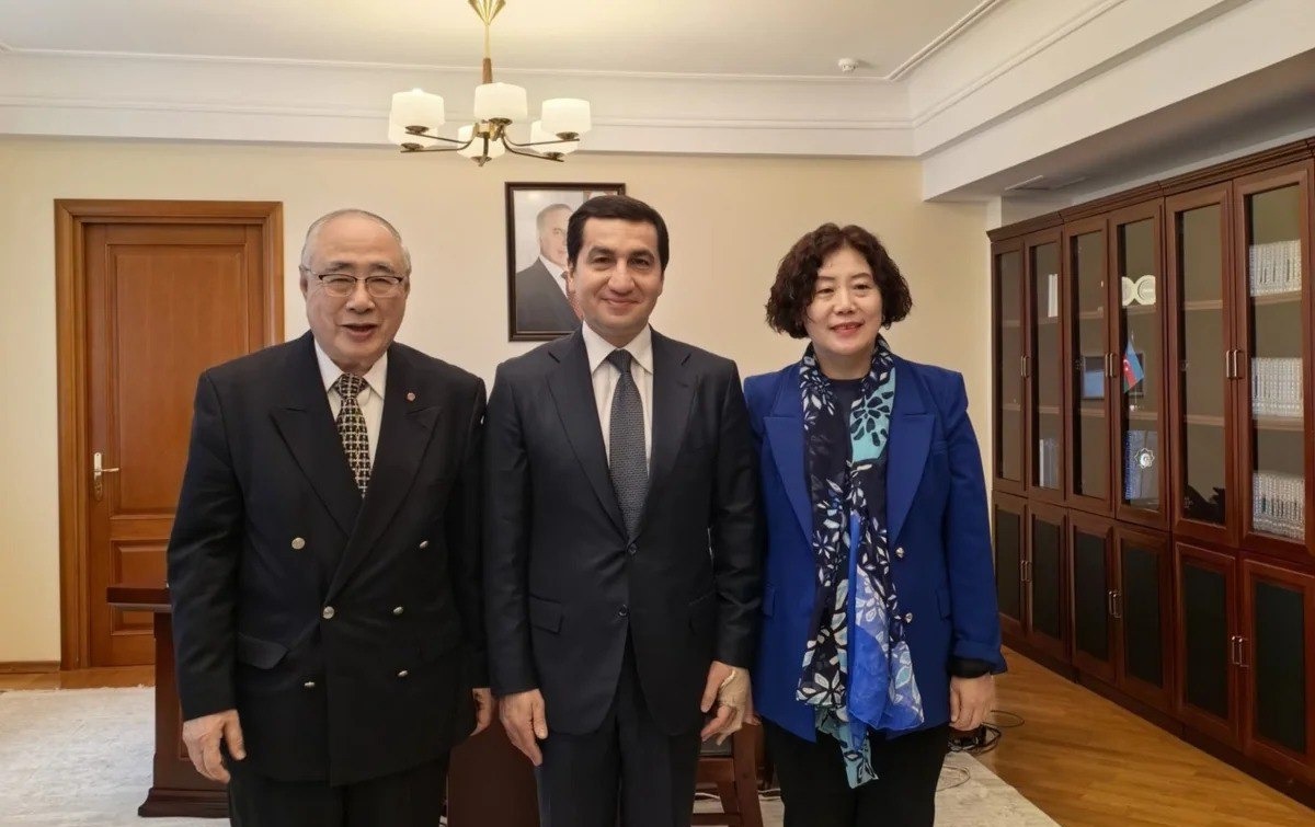 Hikmət Hacıyev Çin nümayəndəsi ilə görüşdü &ndash; FOTO