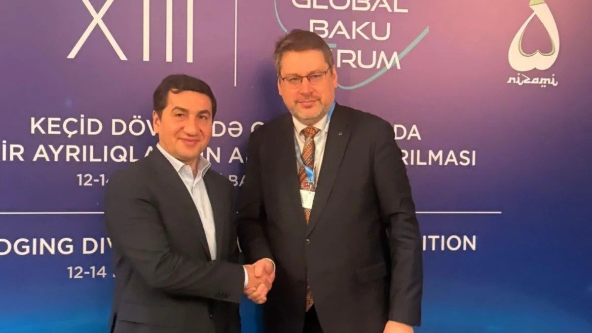 Hikmət Hacıyev Aİ-nin xüsusi nümayəndəsi ilə nələri müzakirə etdi? &ndash; FOTO