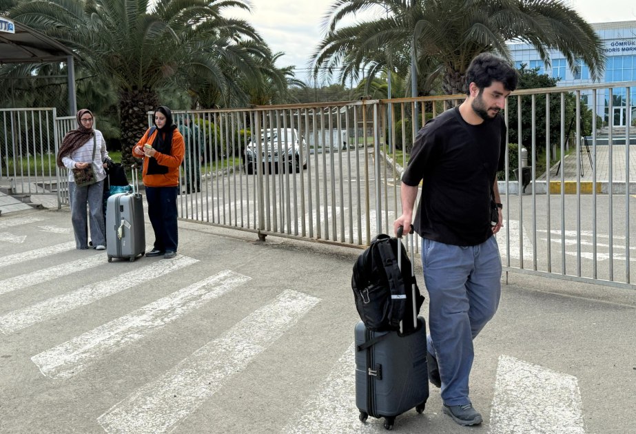 Bu gün İrandan 6 ölkənin 60 vətəndaşı Azərbaycana TƏXLİYƏ OLUNDU