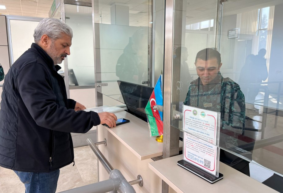 Pakistanın İrandakı səfirliyinin əməkdaşı Astara sərhədindən təxliyə olundu -VİDEO Pakistanın İrandakı səfirliyinin əməkdaşı Astara sərhədindən təxliyə olundu -VİDEO