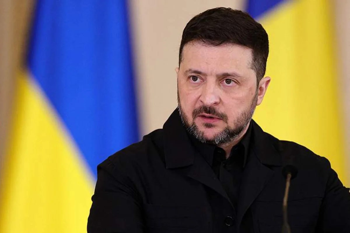 Zelenski deputatları cəbhəyə göndərməklə hədələdi Zelenski deputatları cəbhəyə göndərməklə hədələdi