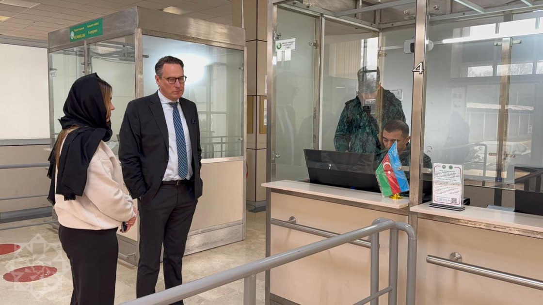 İsveçrənin İrandakı səfirliyinin daha 3 əməkdaşı Azərbaycana GƏLDİ - FOTO İsveçrənin İrandakı səfirliyinin daha 3 əməkdaşı Azərbaycana GƏLDİ - FOTO