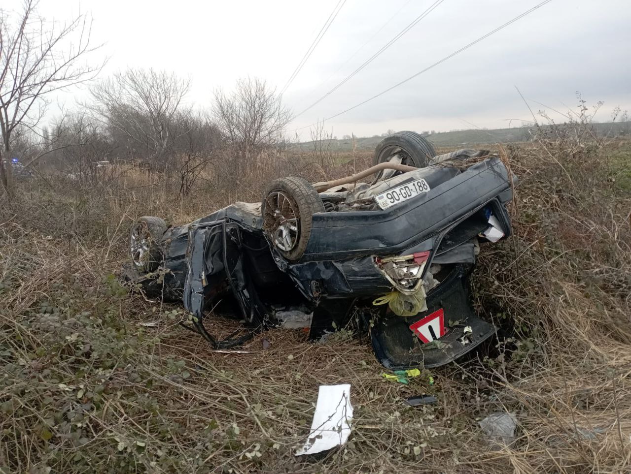 Qusarda avtomobil aşdı - YARALILAR VAR - ÖZƏL - FOTO Qusarda avtomobil aşdı - YARALILAR VAR - ÖZƏL - FOTO
