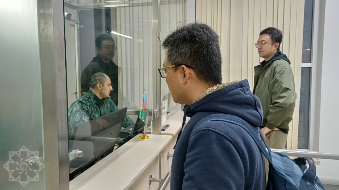 Azərbaycan diplomatı və Çinin 3 vətəndaşı İrandan təxliyə olundu - FOTO