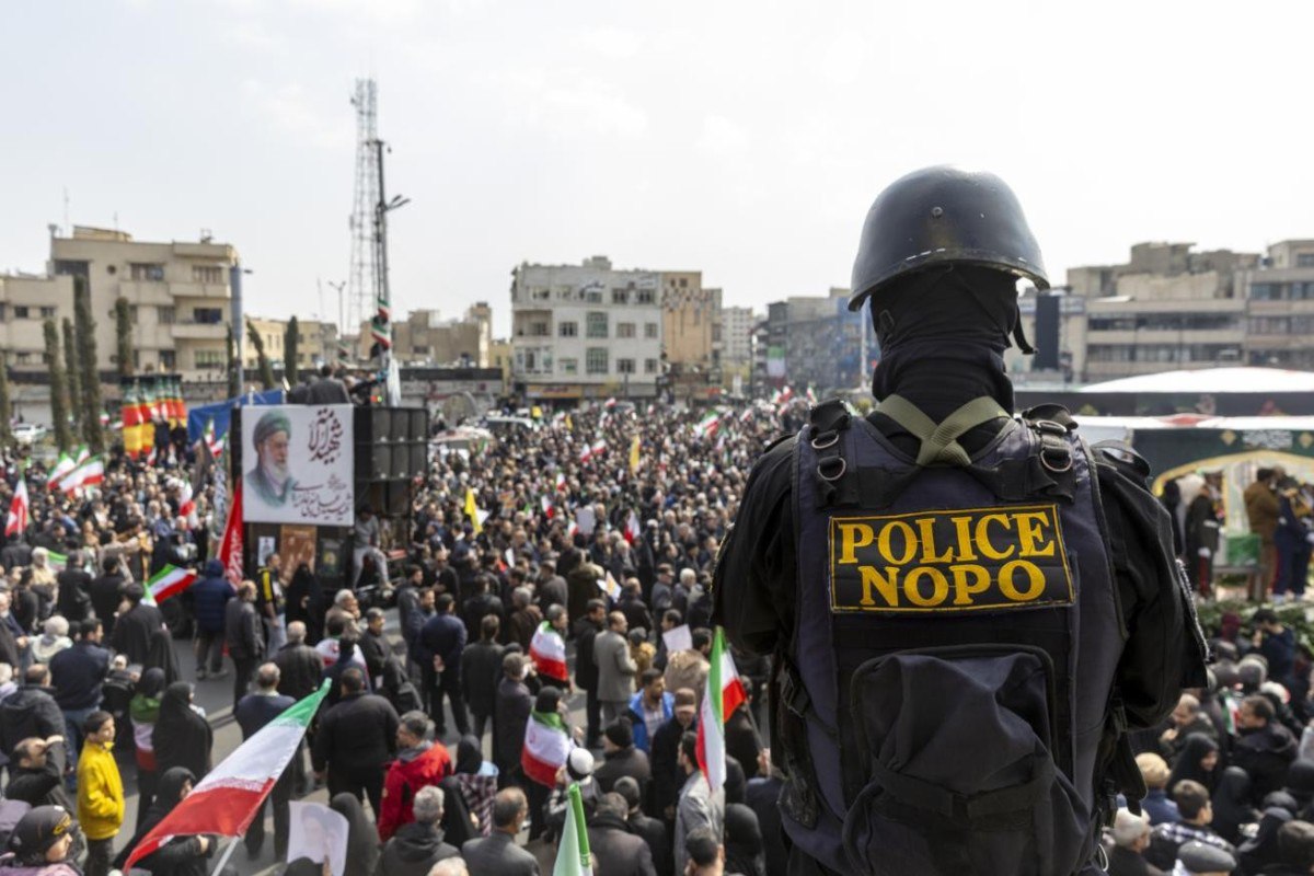 İranda casusluq şübhəsi ilə 500 nəfər saxlanıldı İranda casusluq şübhəsi ilə 500 nəfər saxlanıldı