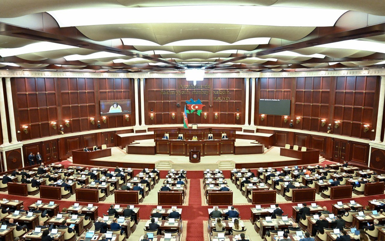 Milli Məclisin iclası başladı &ndash; Hansı məsələlər müzakirə olunur?