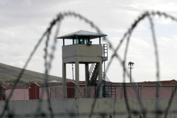 Hövsanda tanışını qətlə yetirən şəxs HƏBSDƏ ÖLDÜ