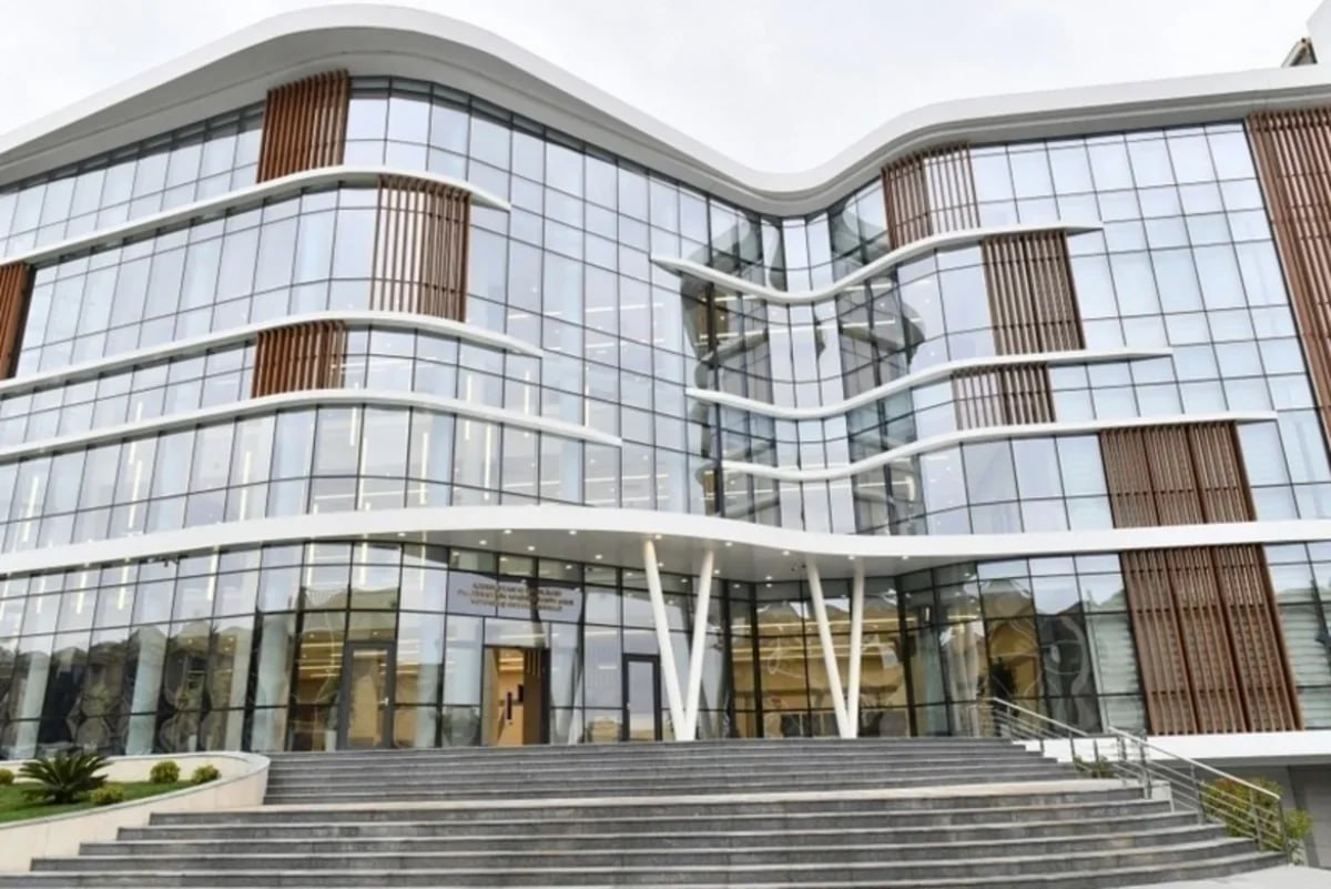 PA-nın Vətəndaş Qəbulu Mərkəzində aprel ayının qəbul CƏDVƏLİ