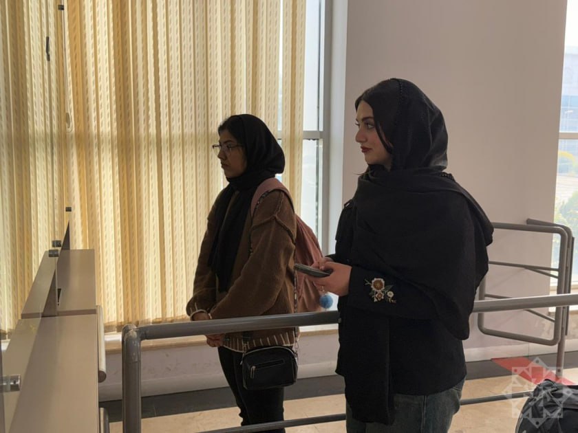 İrandan xarici vətəndaşların təxliyəsi davam edir - FOTO