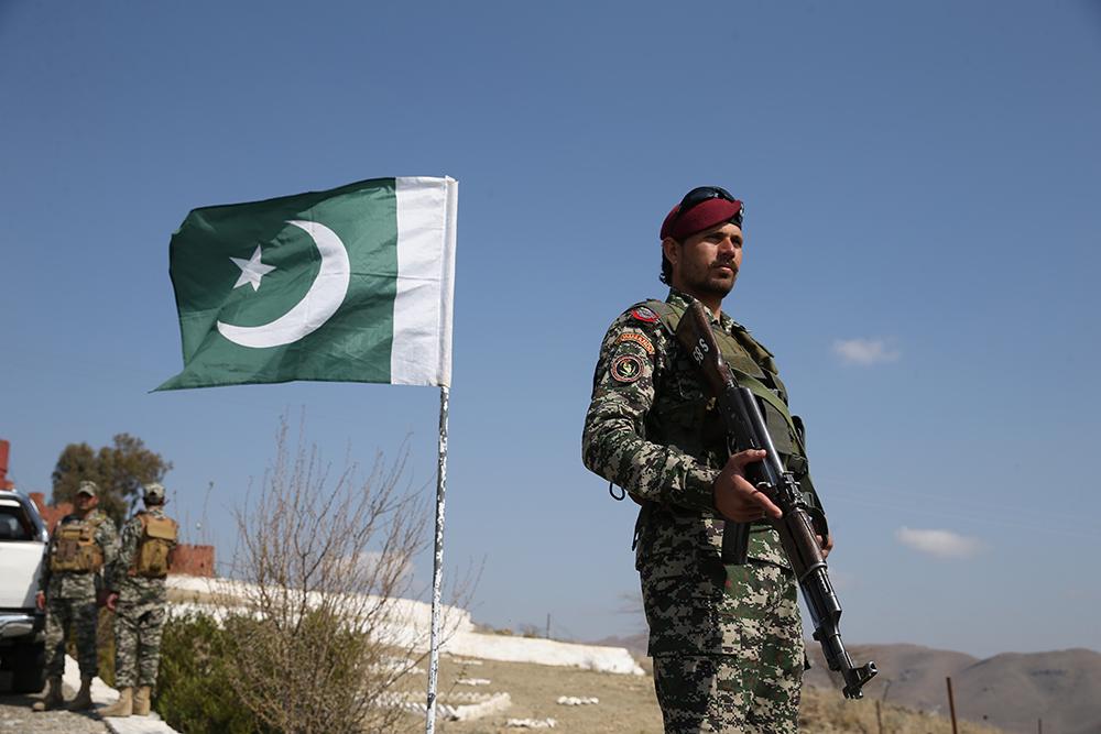 Pakistan Əfqanıstanla müvəqqəti atəşkəs ELAN ETDİ