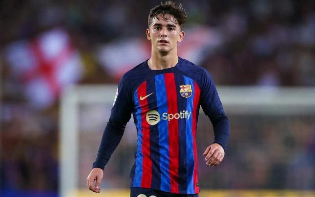 Flik Qavinin milliyə çağrılmasına QƏZƏBLƏNDİ