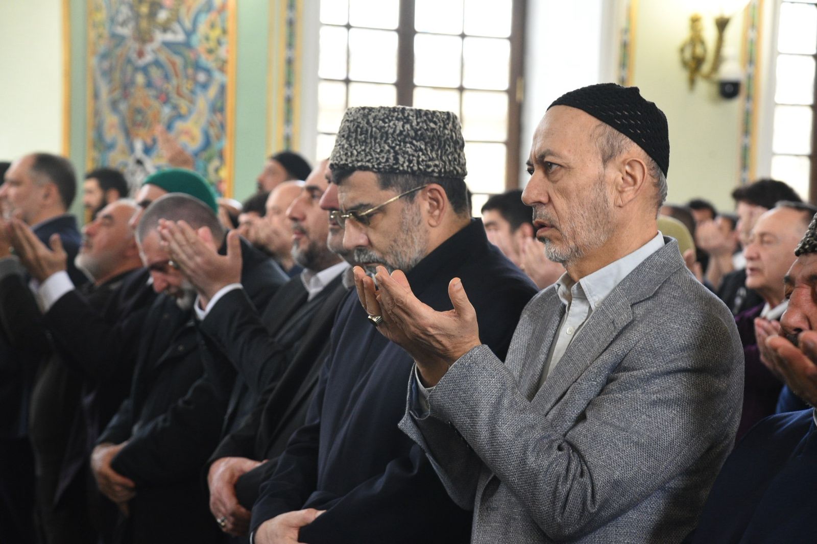 Bakıda bayram namazı qılındı &ndash; FOTO/VİDEO