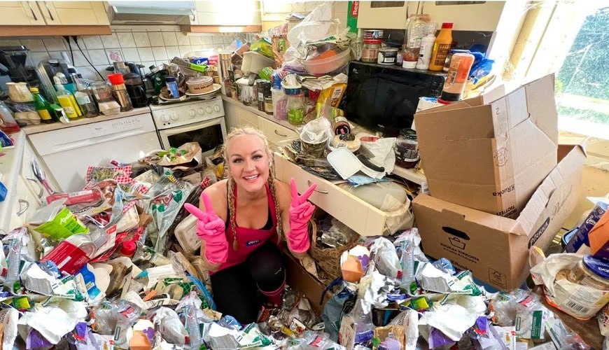 Pulsuz təmizlədiyi evlərdən milyonlar qazanır &ndash; FOTO/VİDEO