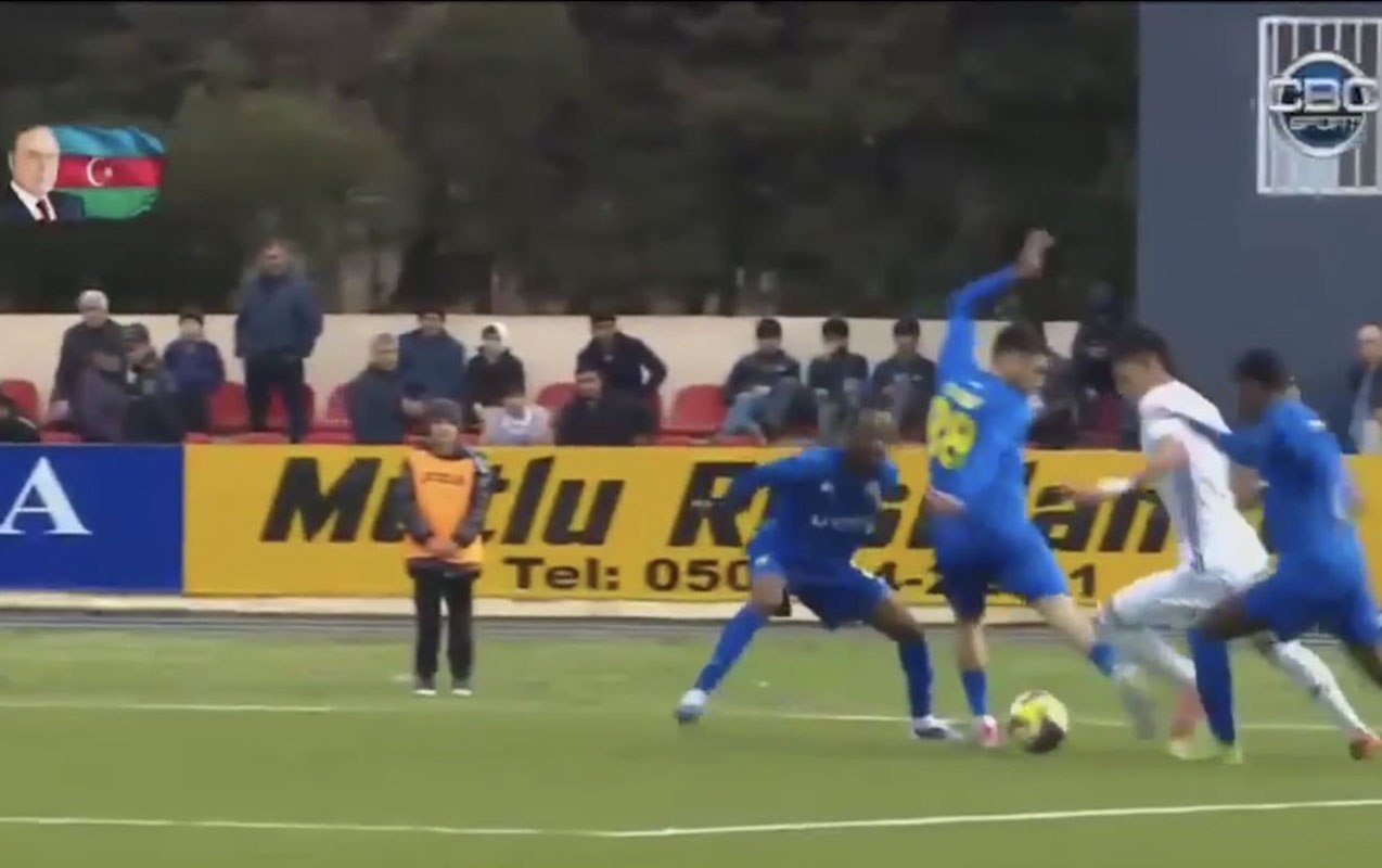 Qurban Qurbanovun narazı qaldığı qalmaqallı epizod - VİDEO Qurban Qurbanovun narazı qaldığı qalmaqallı epizod - VİDEO