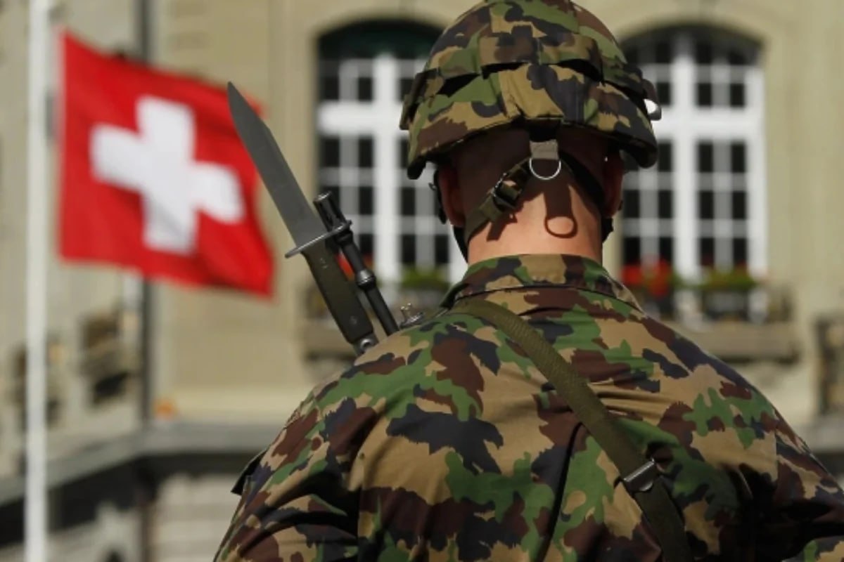 İsveçrə ABŞ-a silah tədarükünü dayandırdı İsveçrə ABŞ-a silah tədarükünü dayandırdı