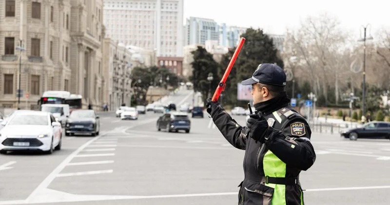 Sürücülərə XƏBƏRDARLIQ - Bakının bu yolları TƏMİRƏ bağlanır Sürücülərə XƏBƏRDARLIQ - Bakının bu yolları TƏMİRƏ bağlanır