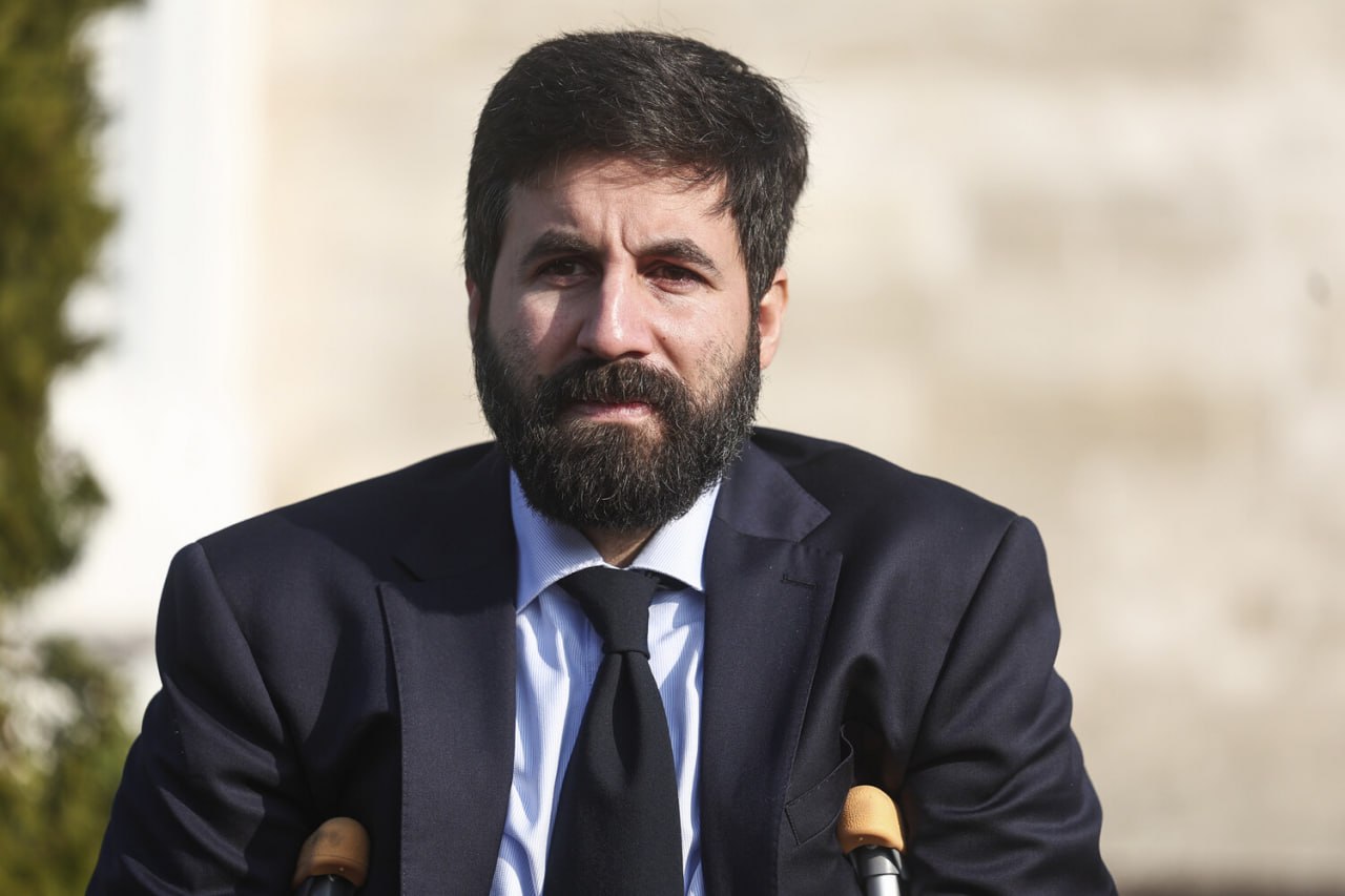 Amerikalı jurnalist Ukraynaya qarşı döyüşəcək - Rusiya MN ilə müqavilə imzalayıb