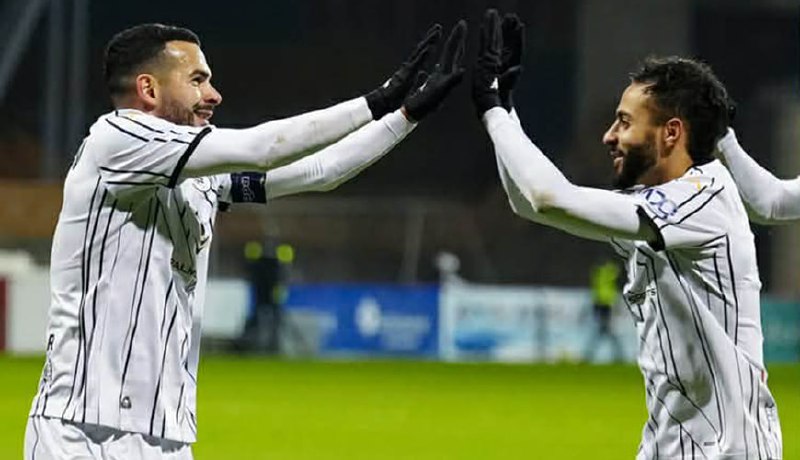 Emin Mahmudov Qurban Qurbanova çatdı