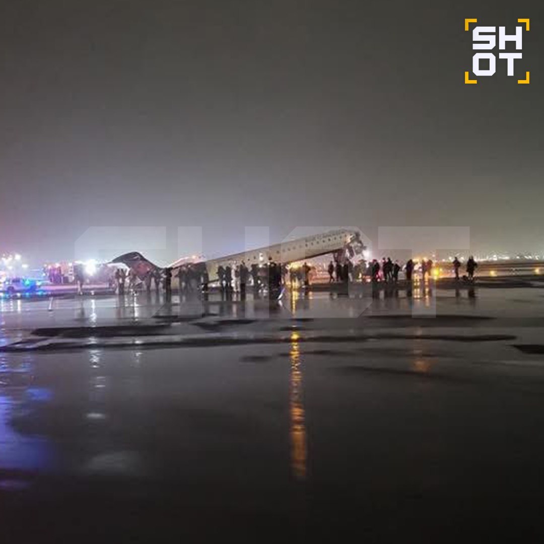 Nyu-York hava limanındakı təyyarə qəzasında 40-dan çox şəxs xəsarət alıb