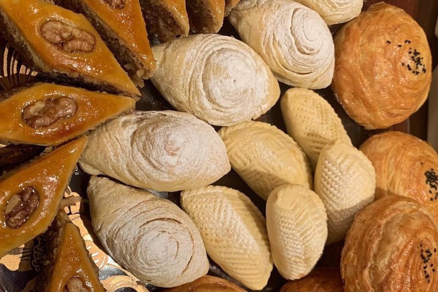 Bayramda çox şirniyyat yemisiniz?