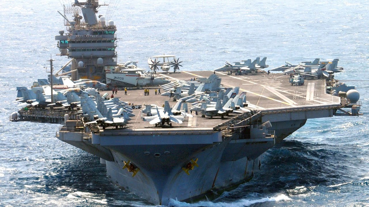 İrandan &ldquo;USS Abraham Lincoln&rdquo;a raket hücumu &ndash; VİDEO